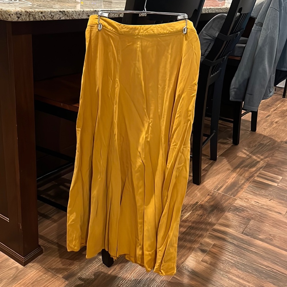 Mustard yellow skirt